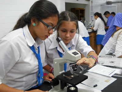 Laboratorio Colegio - Guam